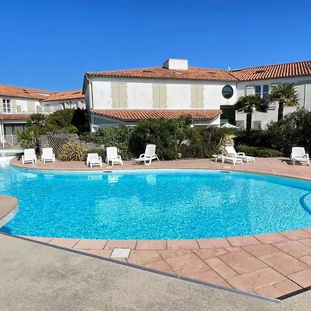 Dans Avec Piscine, Proche Plage Et Commerces * La Couarde-sur-Mer