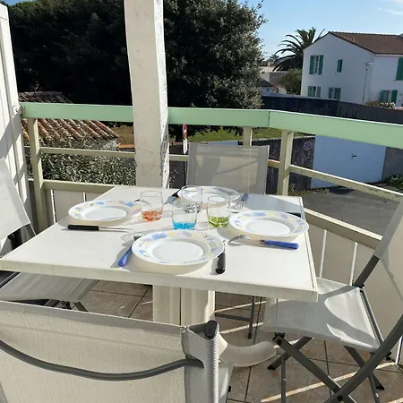 Dans Avec Piscine, Proche Plage Et Commerces * La Couarde-sur-Mer